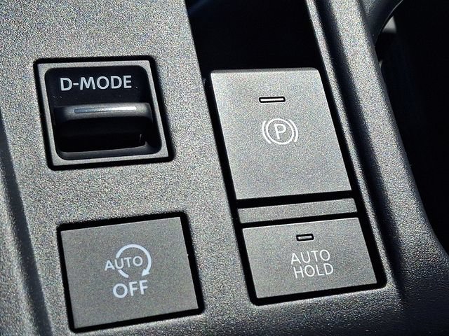 Used 2026 Nissan Sentra SR w/ SR All Weather Package FWD image 23