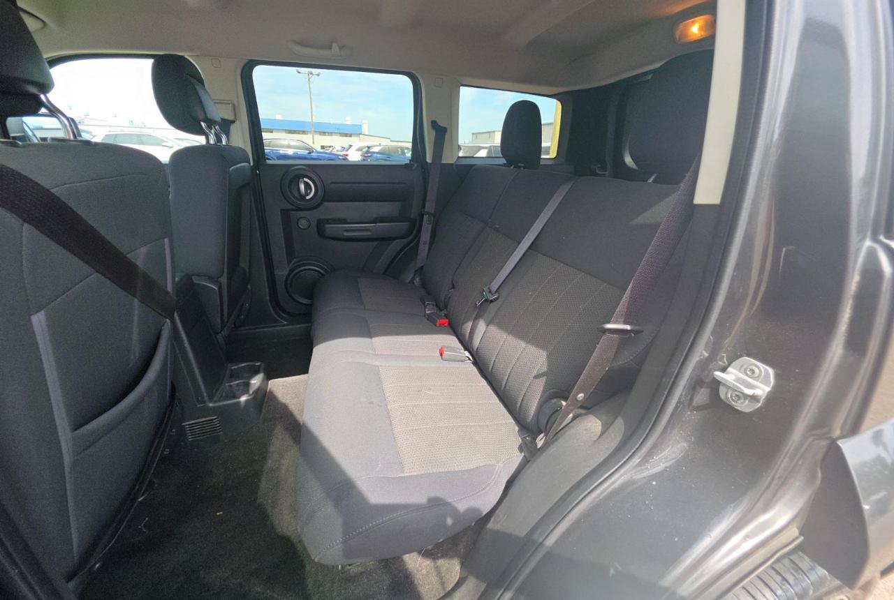 Used 2011 Dodge Nitro Heat AWD/4WD image 13