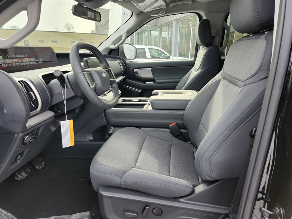 New 2026 Ford Expedition Max Active image 18