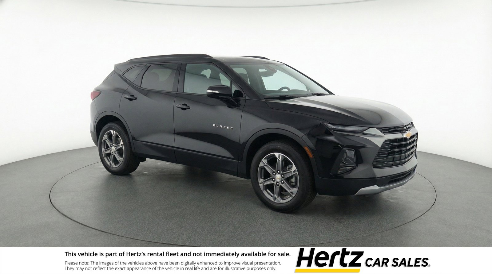 Used 2025 Chevrolet Blazer LT image 1