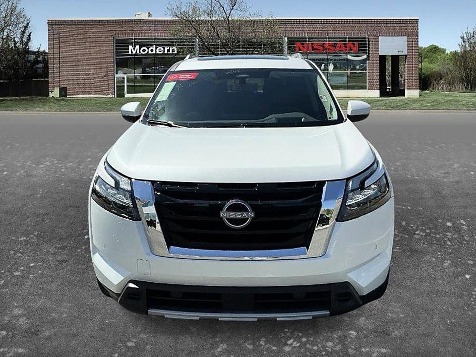 Certified 2024 Nissan Pathfinder Platinum w/ Cargo Package image 6