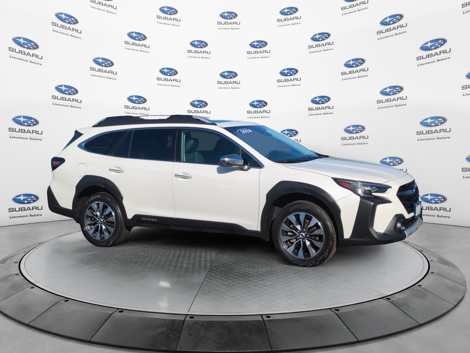 Used 2024 Subaru Outback Touring XT AWD/4WD image 7