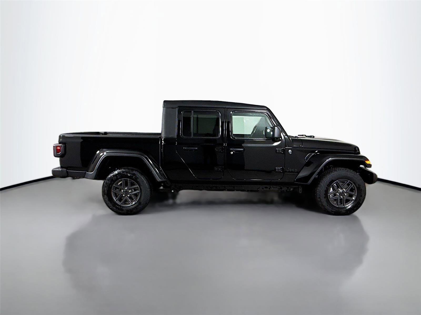 New 2026 Jeep Gladiator Sport image 8