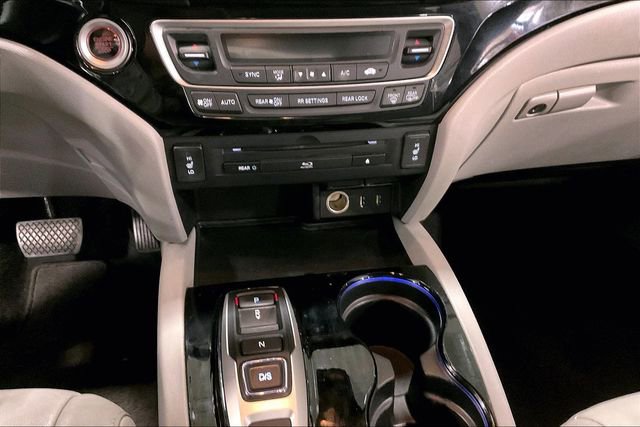 Used 2016 Honda Pilot Touring image 32