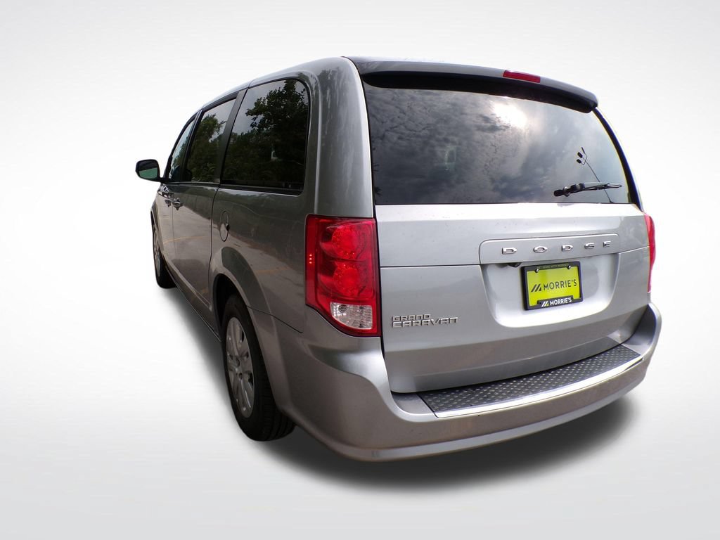 Used 2018 Dodge Grand Caravan SE w/ UConnect Hands-Free Group FWD image 3
