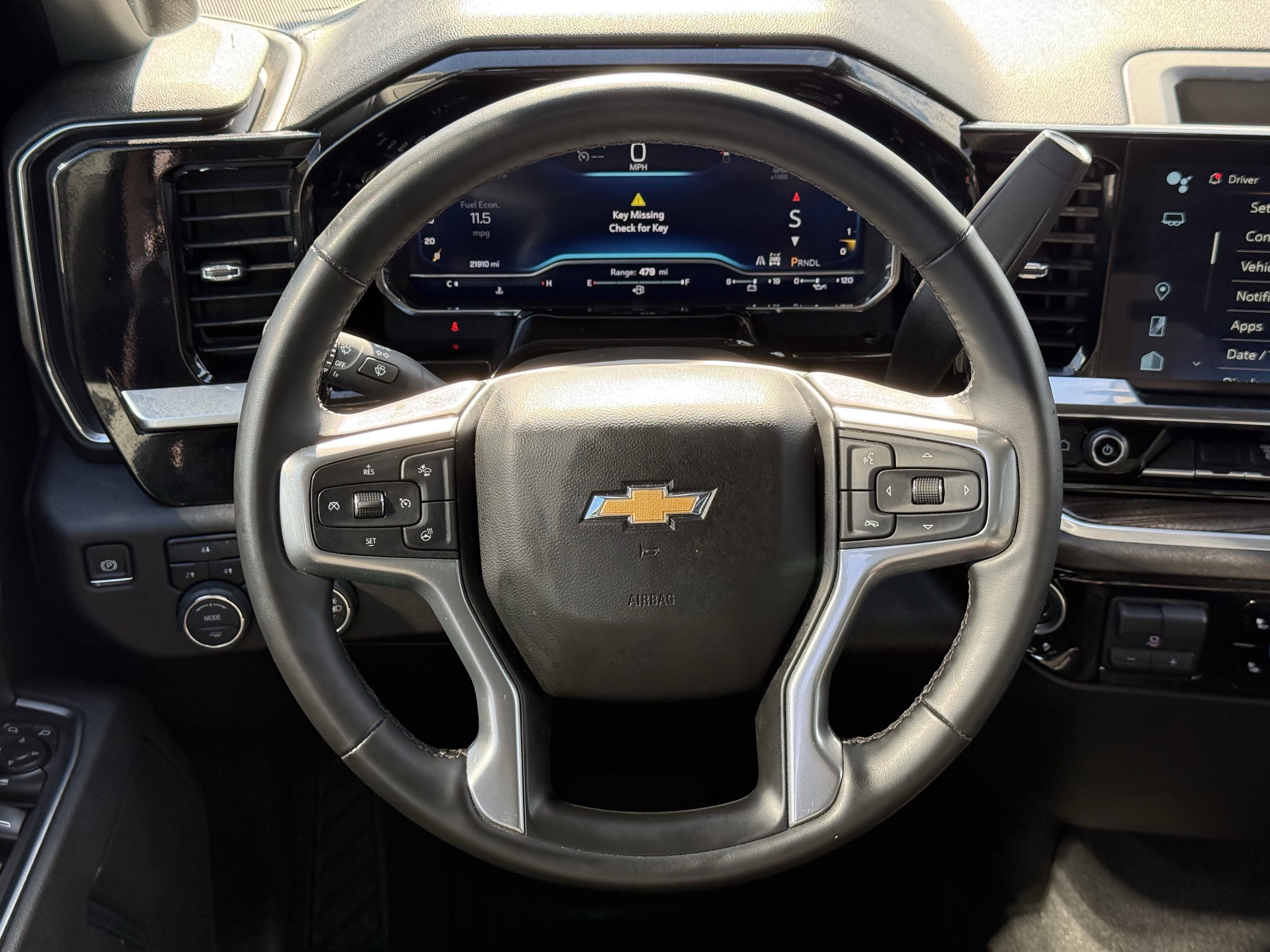 Used 2025 Chevrolet Silverado 2500 LT w/ Convenience Package image 15