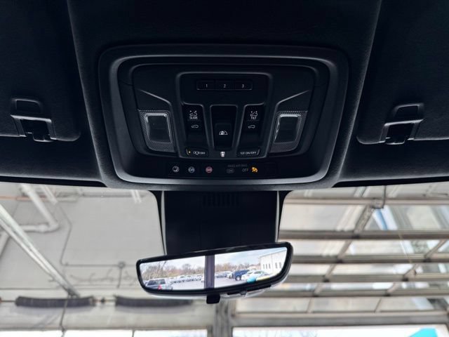 Used 2024 GMC Sierra 2500 Denali Ultimate AWD/4WD image 23