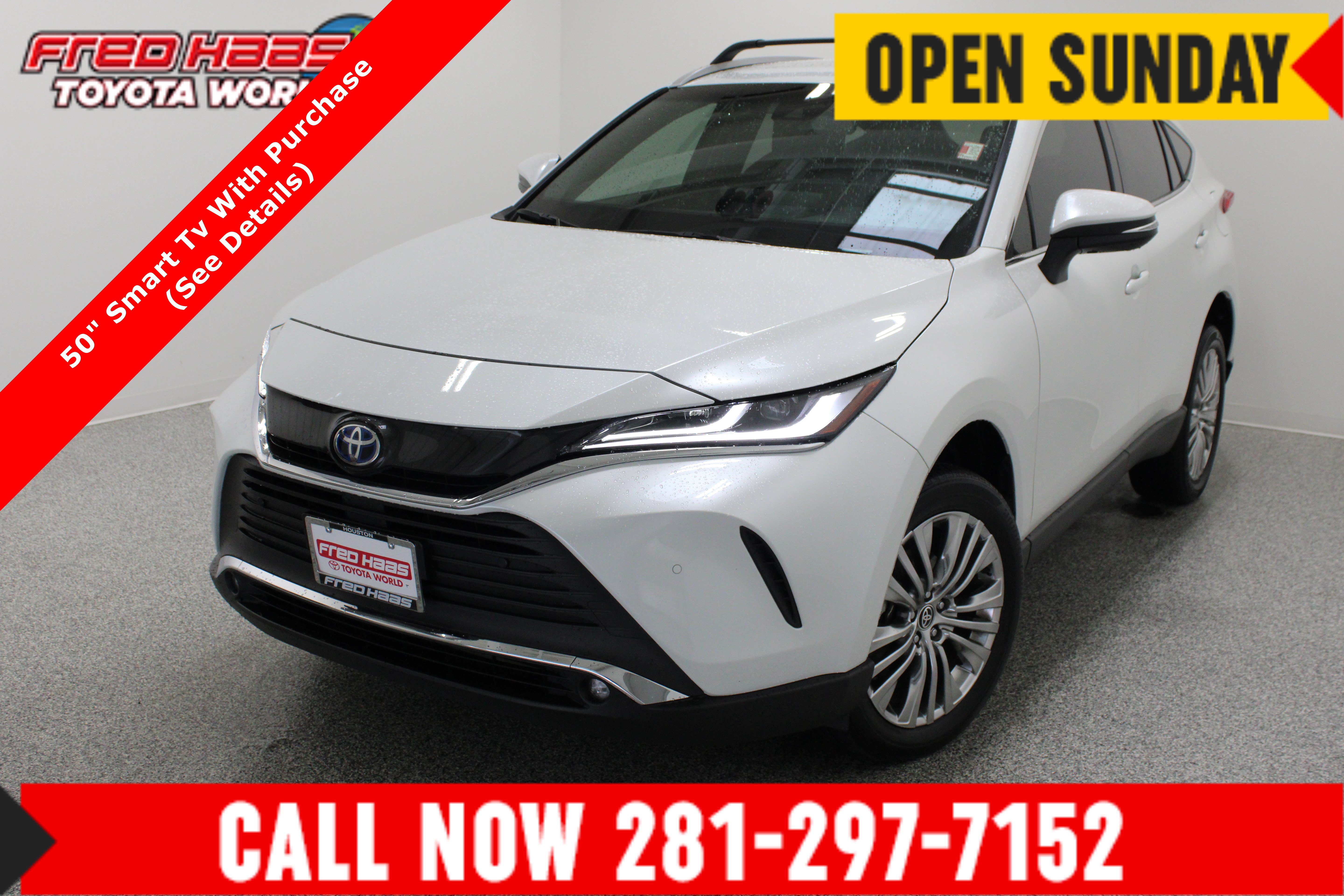 Certified 2024 Toyota Venza XLE AWD/4WD image 1