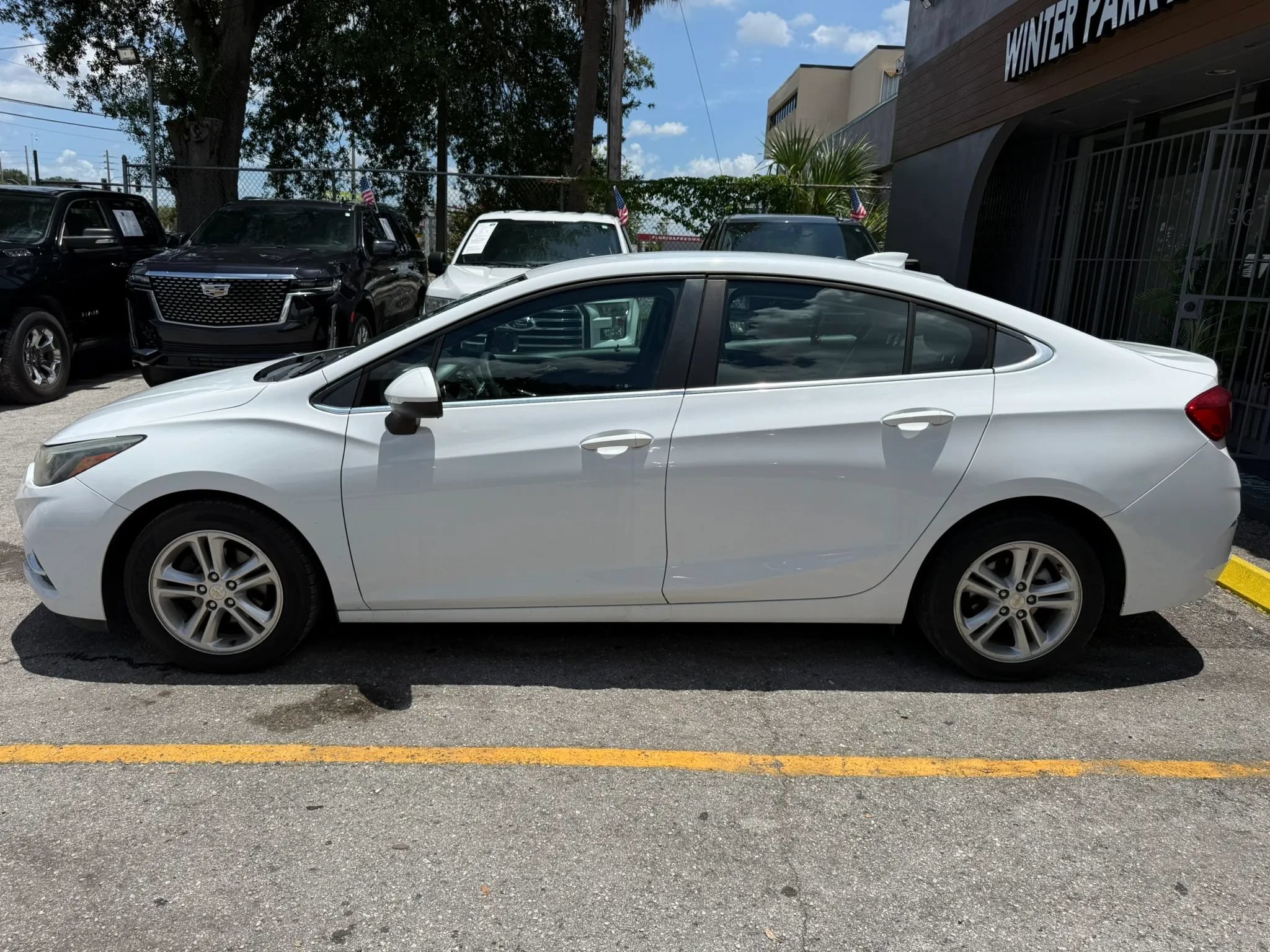 Used 2018 Chevrolet Cruze LT w/ LT Fleet Convenience Package FWD image 4