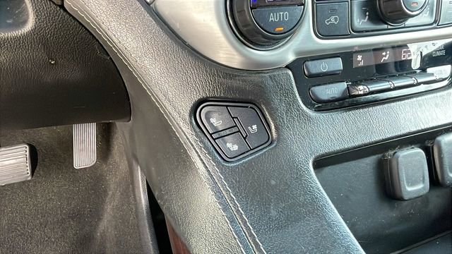 Used 2018 GMC Yukon SLT w/ Open Road Package AWD/4WD image 18