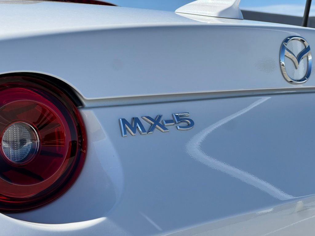Used 2025 MAZDA MX-5 Miata Grand Touring RWD image 22