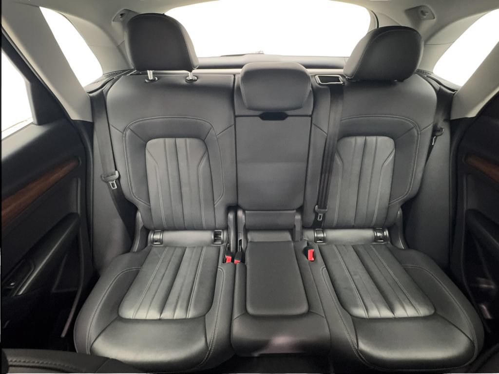 Used 2023 Audi Q5 2.0T Premium w/ Convenience Package AWD/4WD image 21
