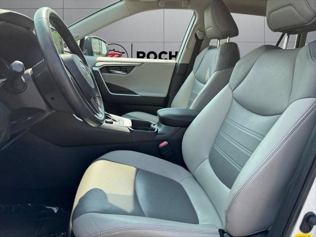 Certified 2021 Toyota RAV4 Limited AWD/4WD image 41