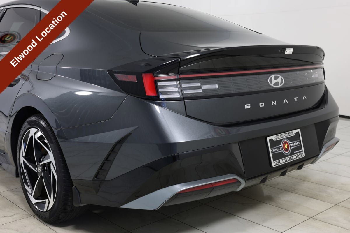 Used 2024 Hyundai Sonata SEL w/ Convenience Package FWD image 42