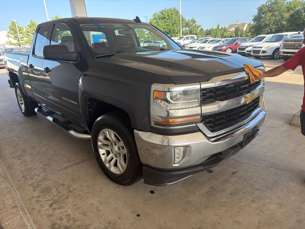 Used 2016 Chevrolet Silverado 1500 LT w/ All Star Edition AWD/4WD image 3
