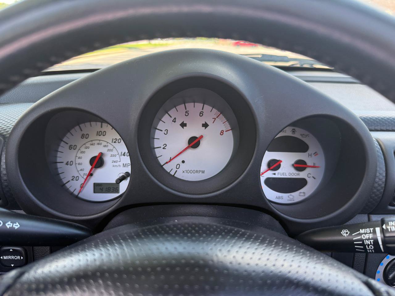 Used 2002 Toyota MR2 RWD image 35