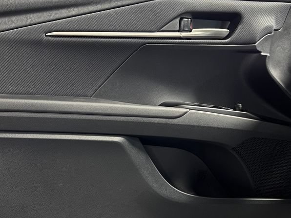 New 2026 Toyota Camry SE FWD image 39