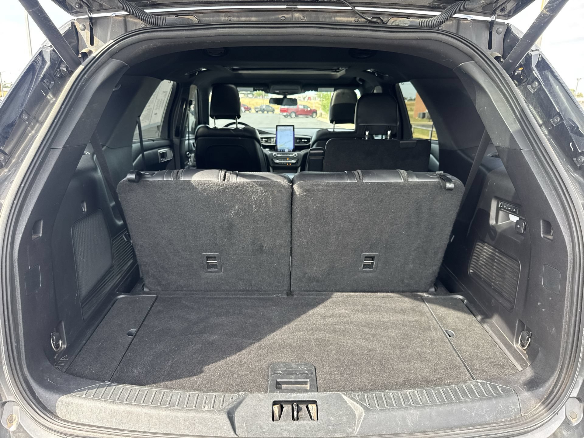 Used 2020 Ford Explorer ST w/ Premium Technology Package AWD/4WD image 25