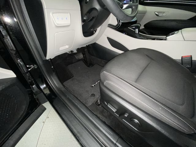 Certified 2024 Hyundai Tucson SEL AWD/4WD image 12