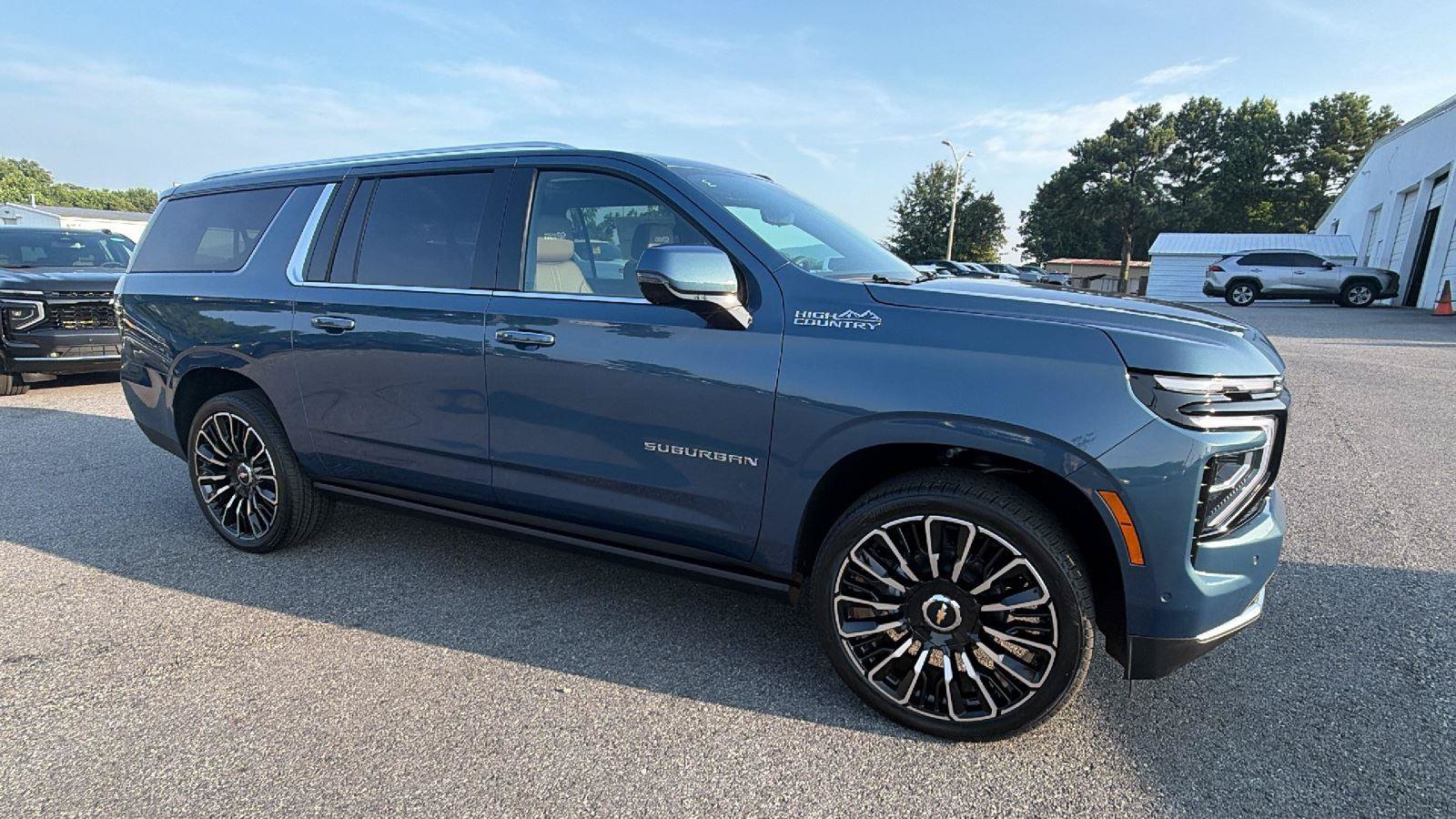 New 2026 Chevrolet Suburban High Country AWD/4WD image 7