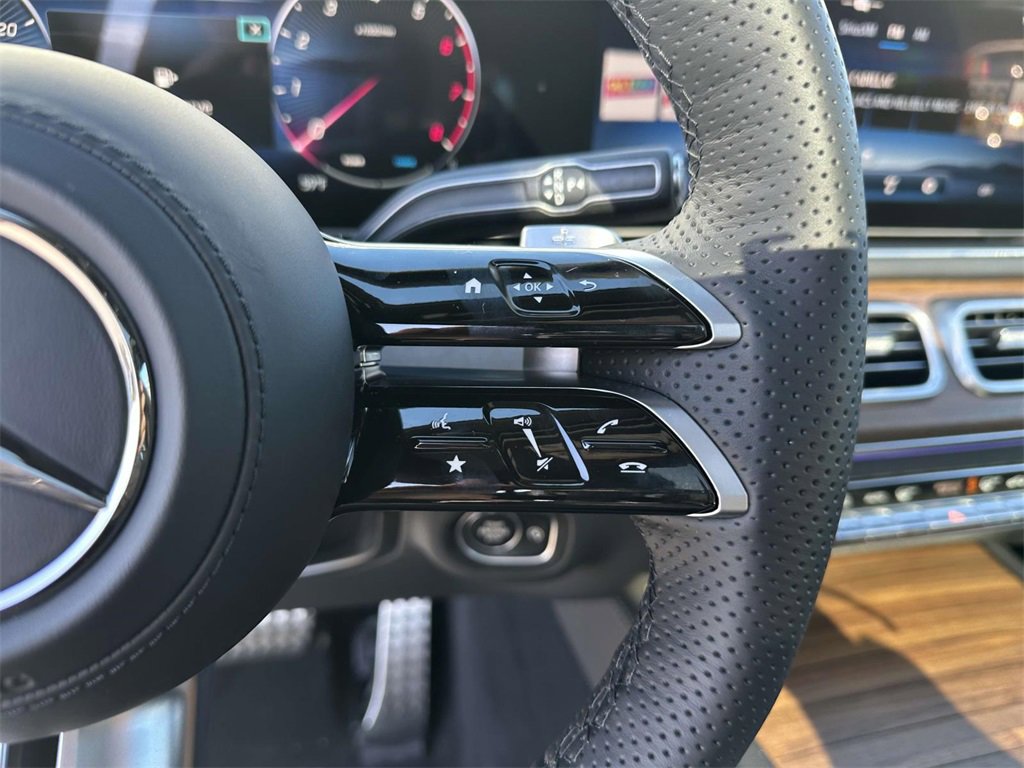 New 2025 Mercedes-Benz GLS 450 4MATIC image 17