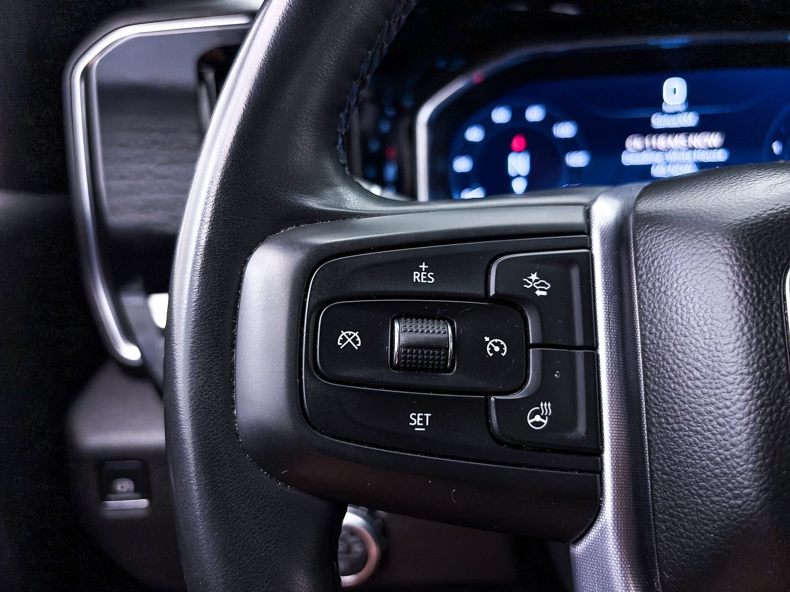 Used 2024 GMC Sierra 1500 SLT AWD/4WD image 29