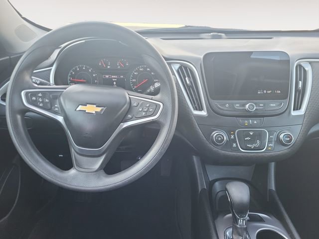 Used 2023 Chevrolet Malibu LS image 14