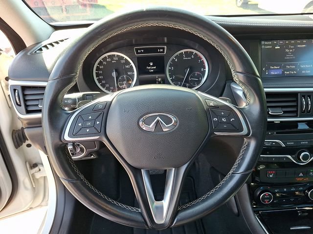 Used 2018 INFINITI QX30 Premium w/ Navigation Package FWD image 15
