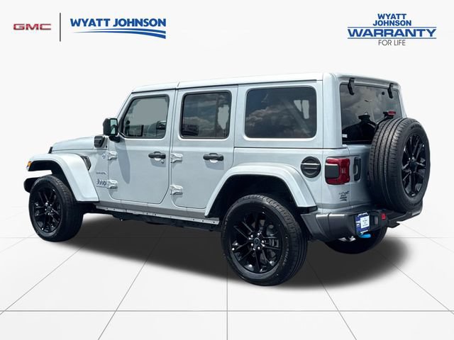 Used 2024 Jeep Wrangler Unlimited Sahara AWD/4WD image 3