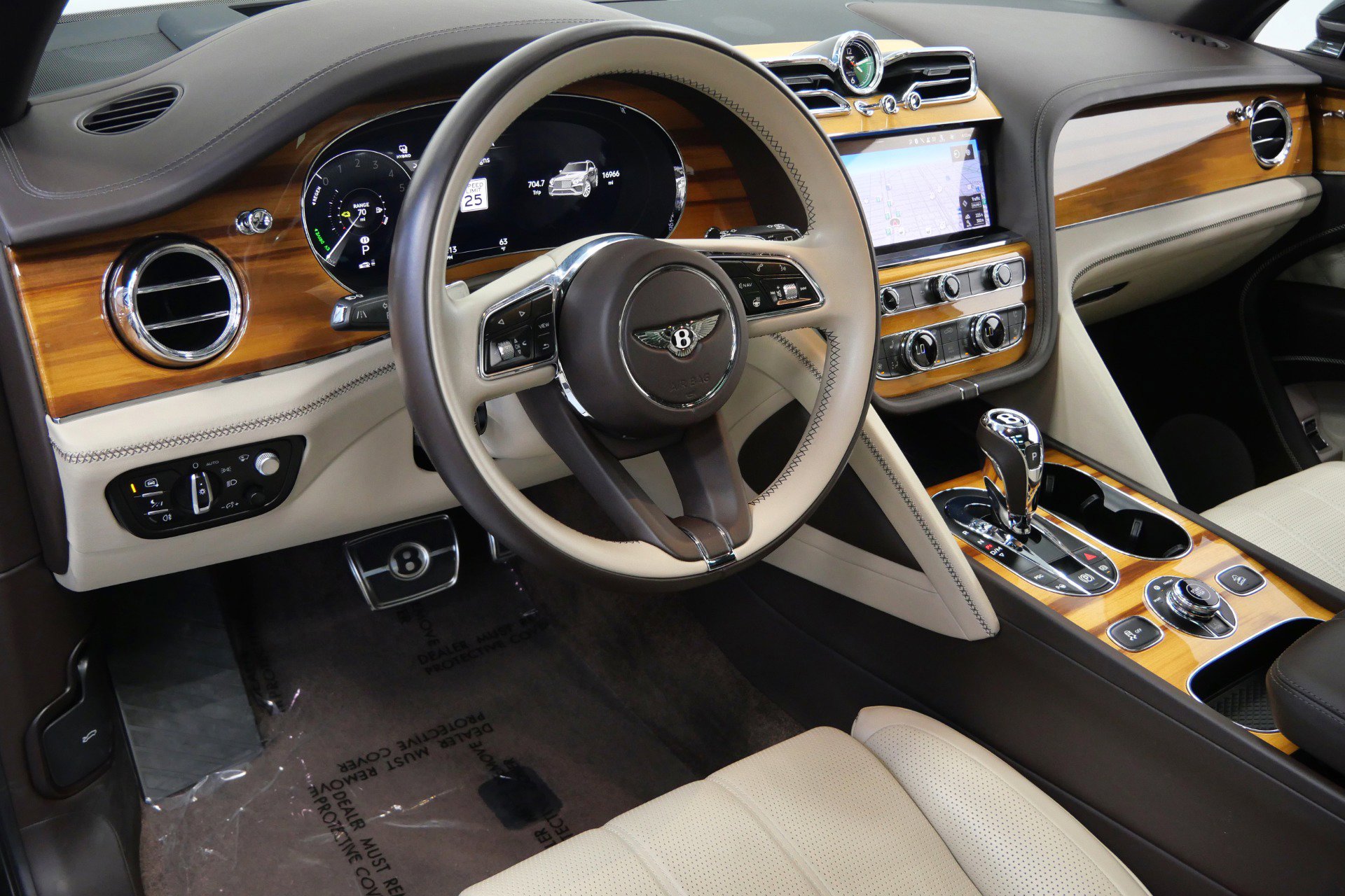 Used 2021 Bentley Bentayga Hybrid -Mulliner Driving Speci image 13