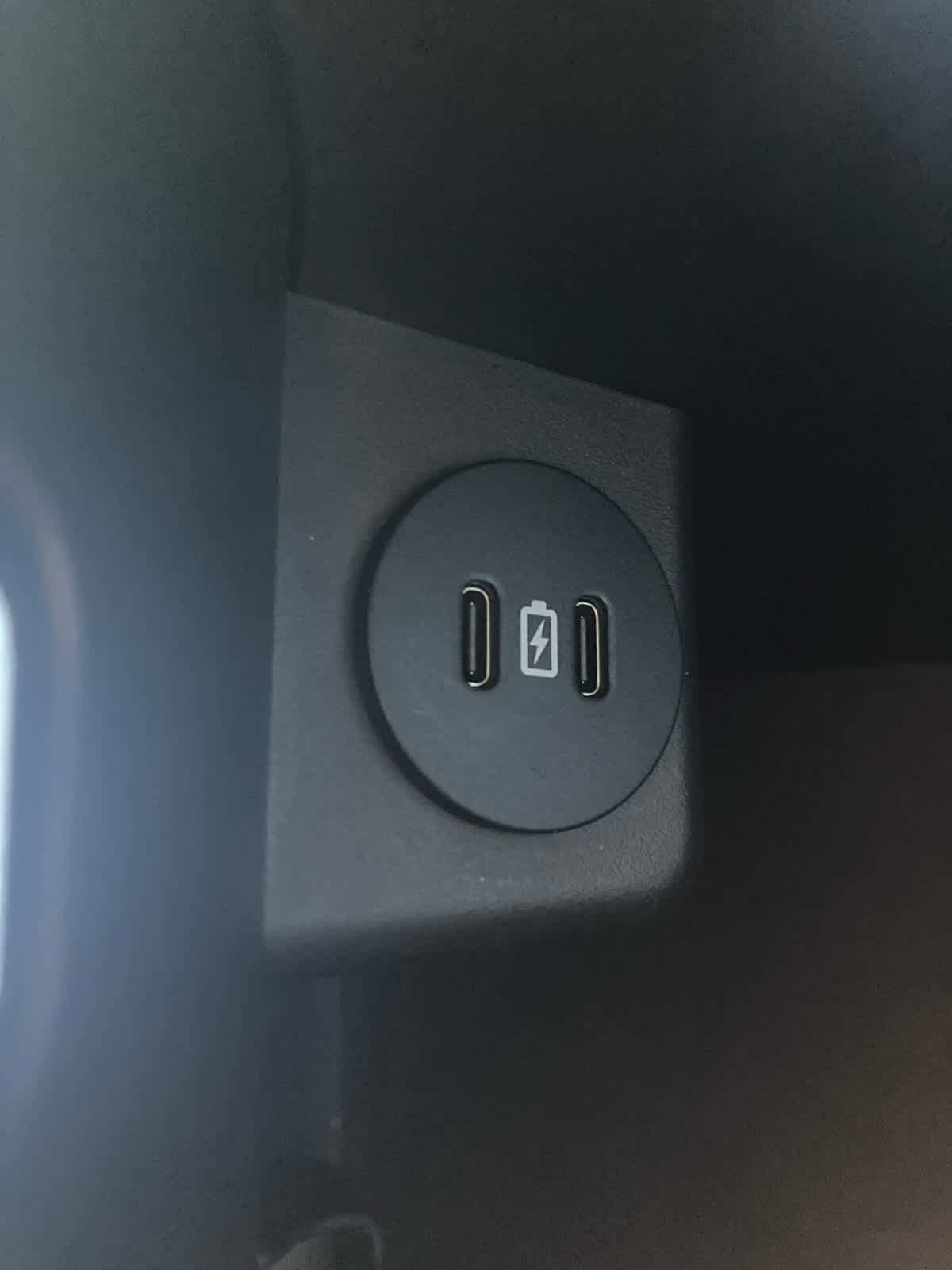 Used 2025 Ford Explorer Active RWD image 31