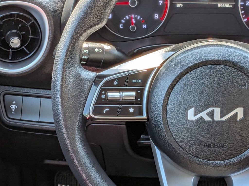 Used 2024 Kia Forte LXS FWD image 23
