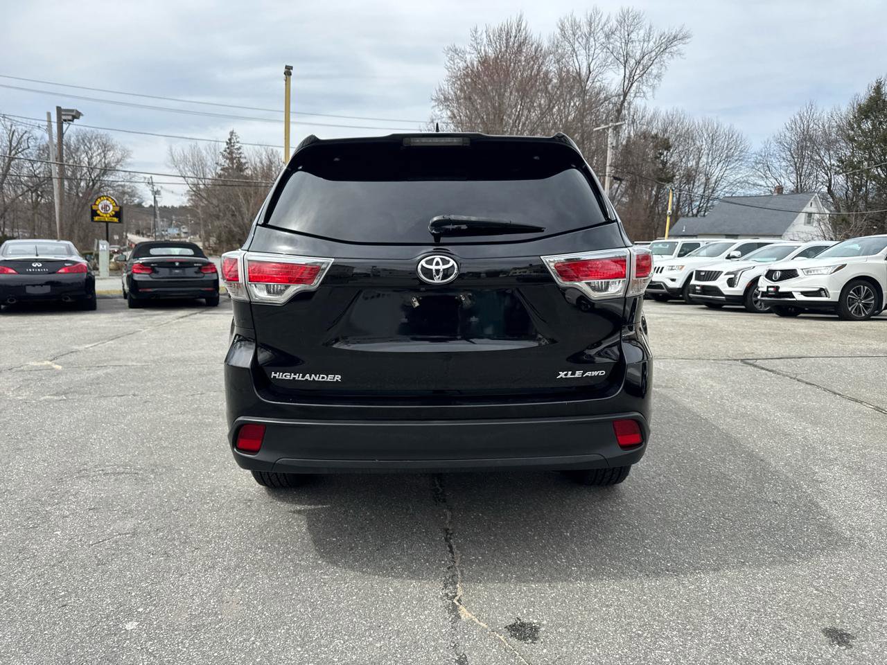 Used 2015 Toyota Highlander XLE image 11