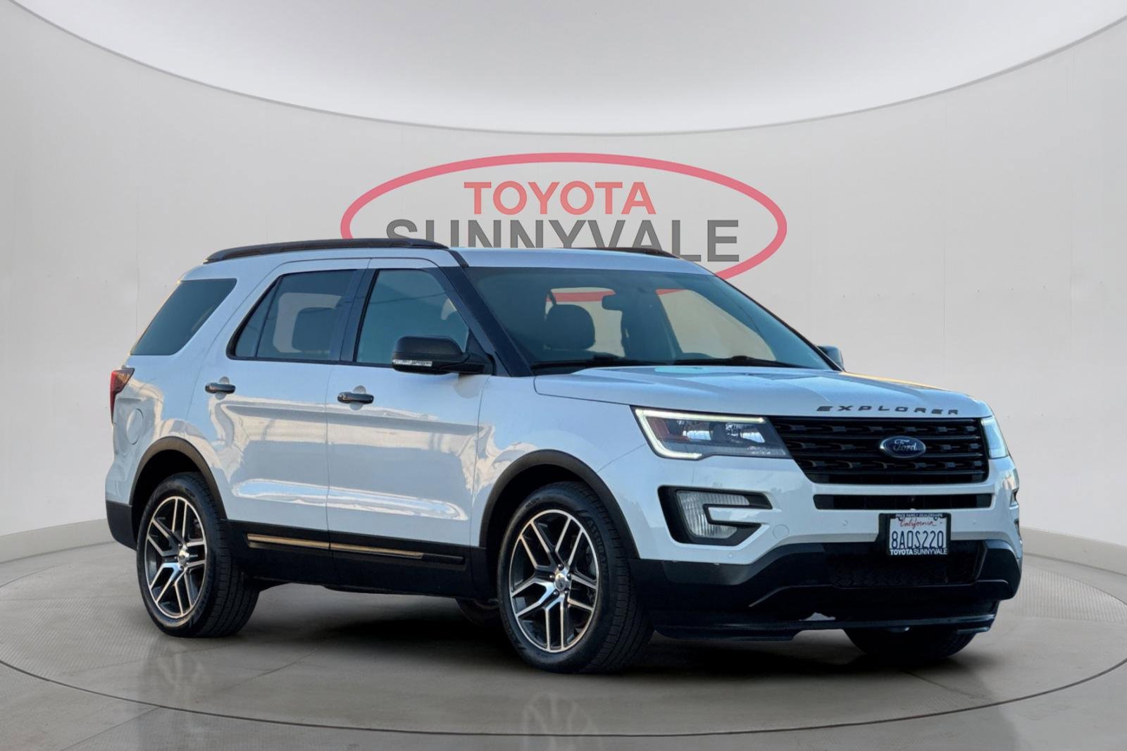 Used 2017 Ford Explorer Sport w/ Equipment Group 401A image 10