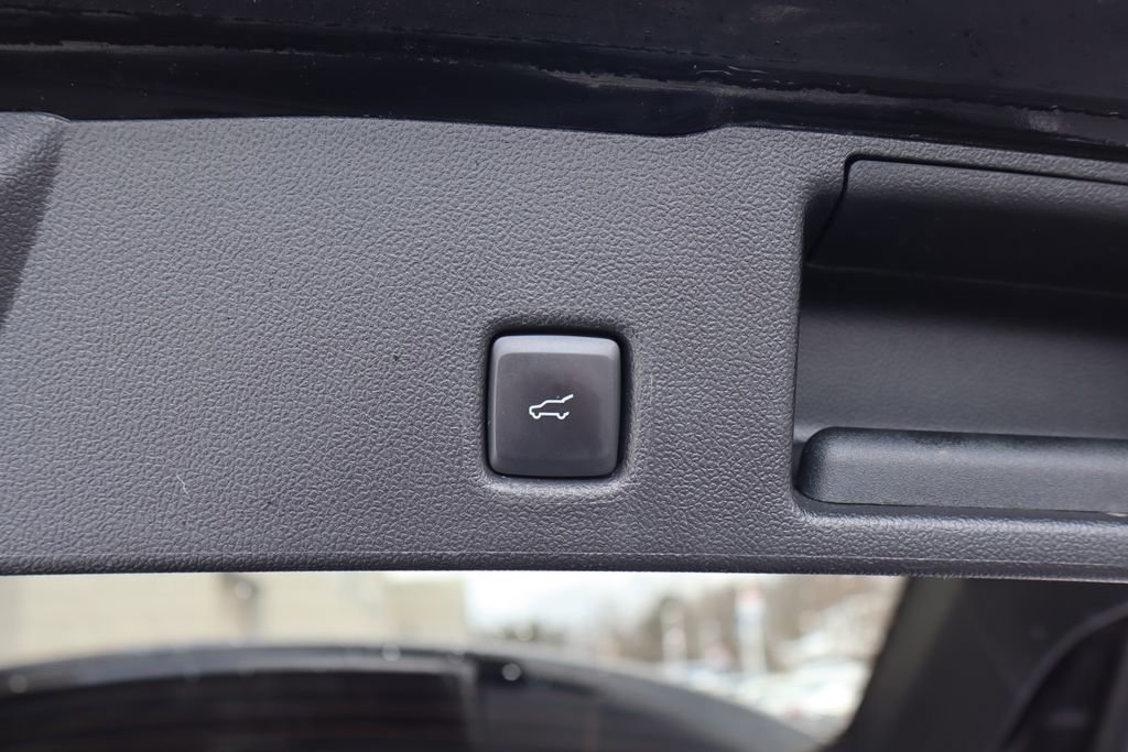 Used 2022 Ford Escape SEL w/ Technology Package image 20