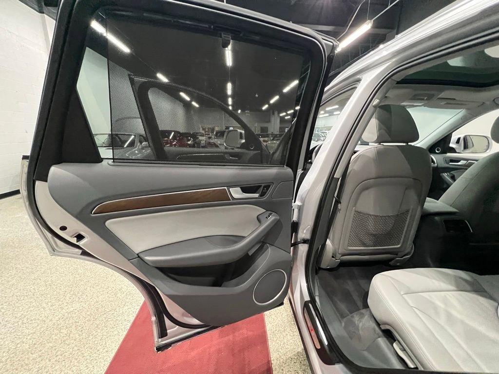 Used 2013 Audi Q5 3.0T Prestige image 27