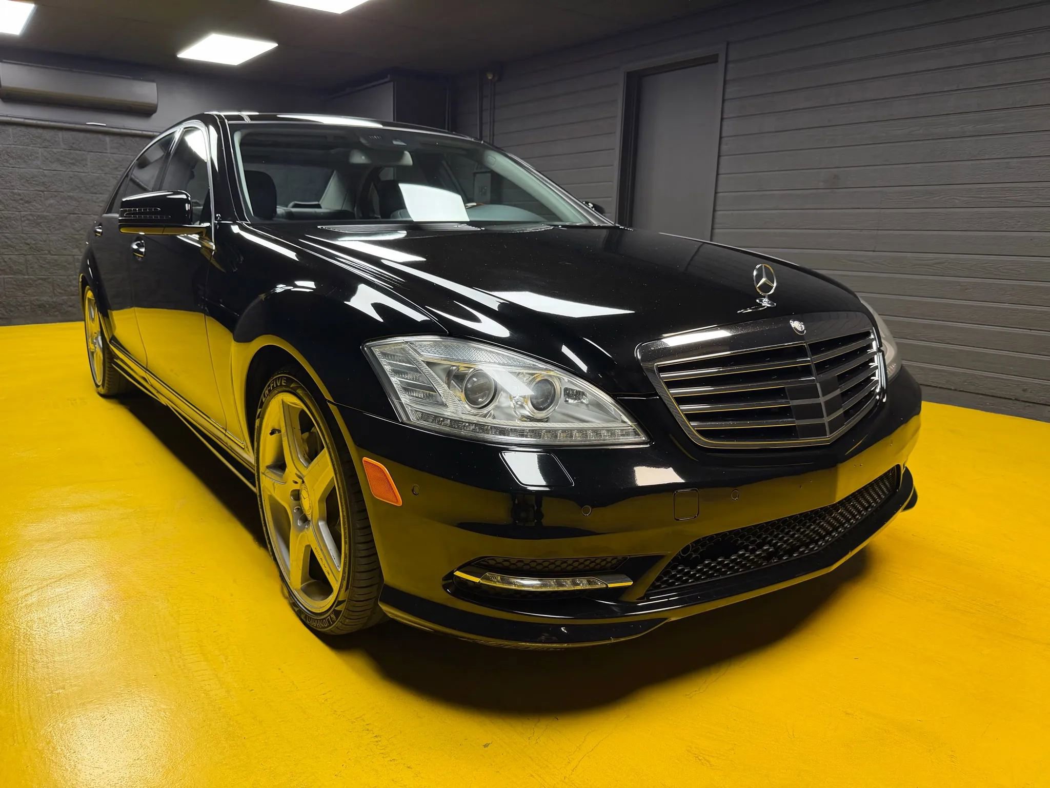 Used 2013 Mercedes-Benz S 550 w/ Sport Pkg Plus One image 3