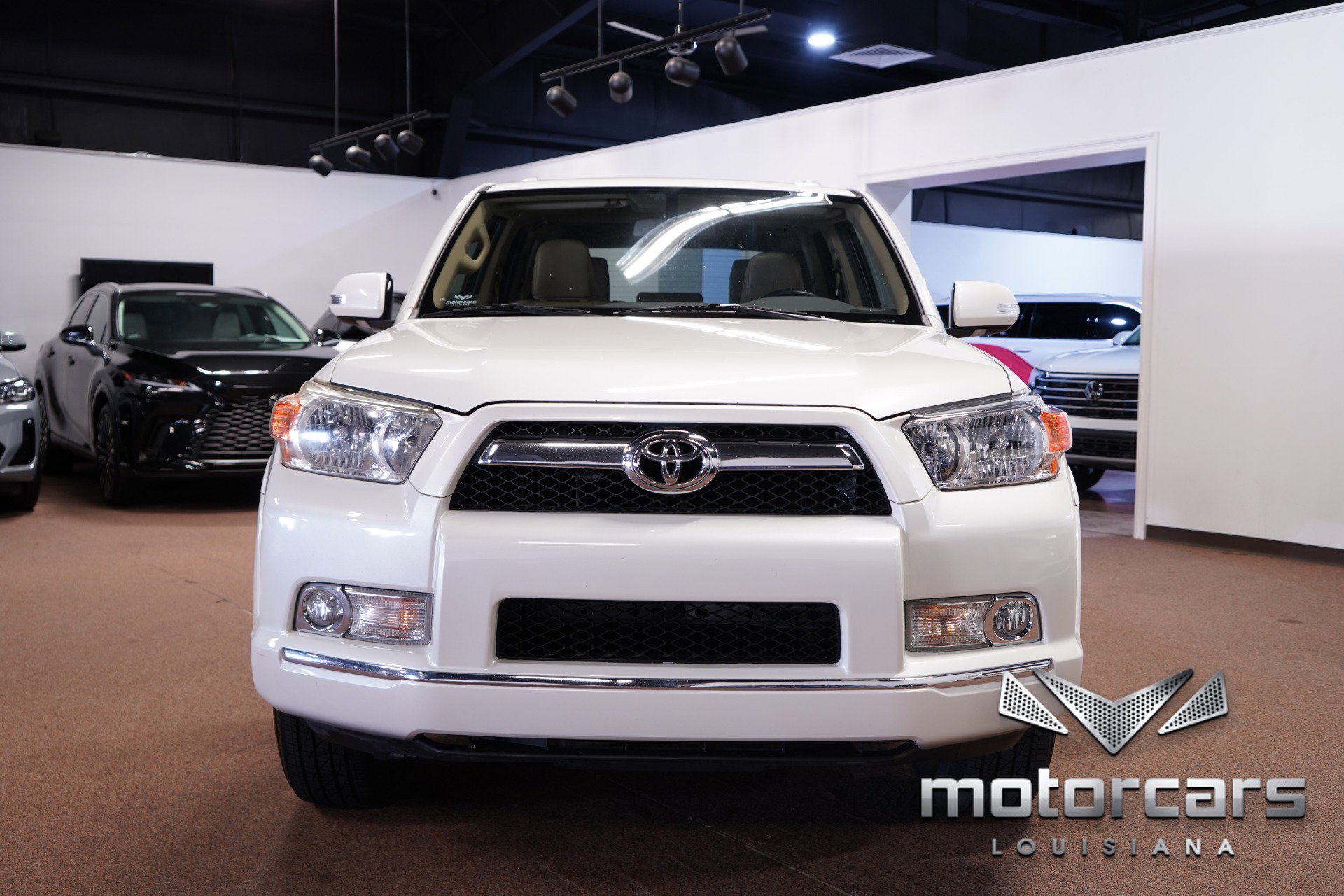 Used 2012 Toyota 4Runner SR5 w/ Premium Pkg image 2
