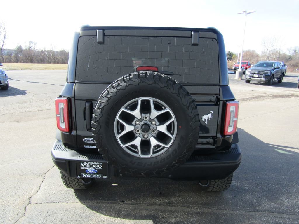 Used 2025 Ford Bronco Badlands AWD/4WD image 4