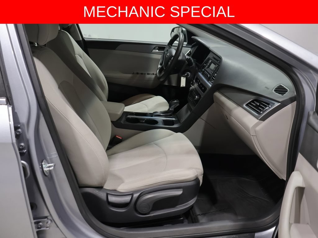 Used 2015 Hyundai Sonata SE FWD image 19