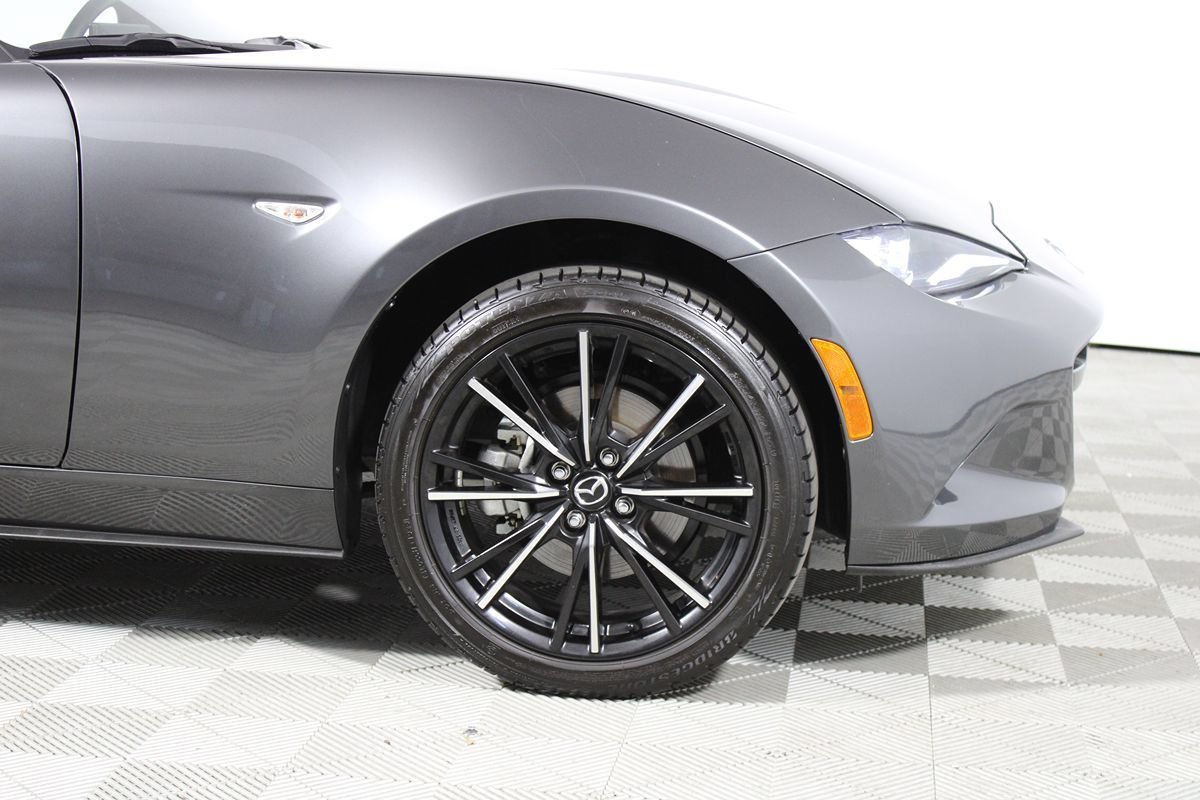 Used 2024 MAZDA MX-5 Miata RF Grand Touring RWD image 12