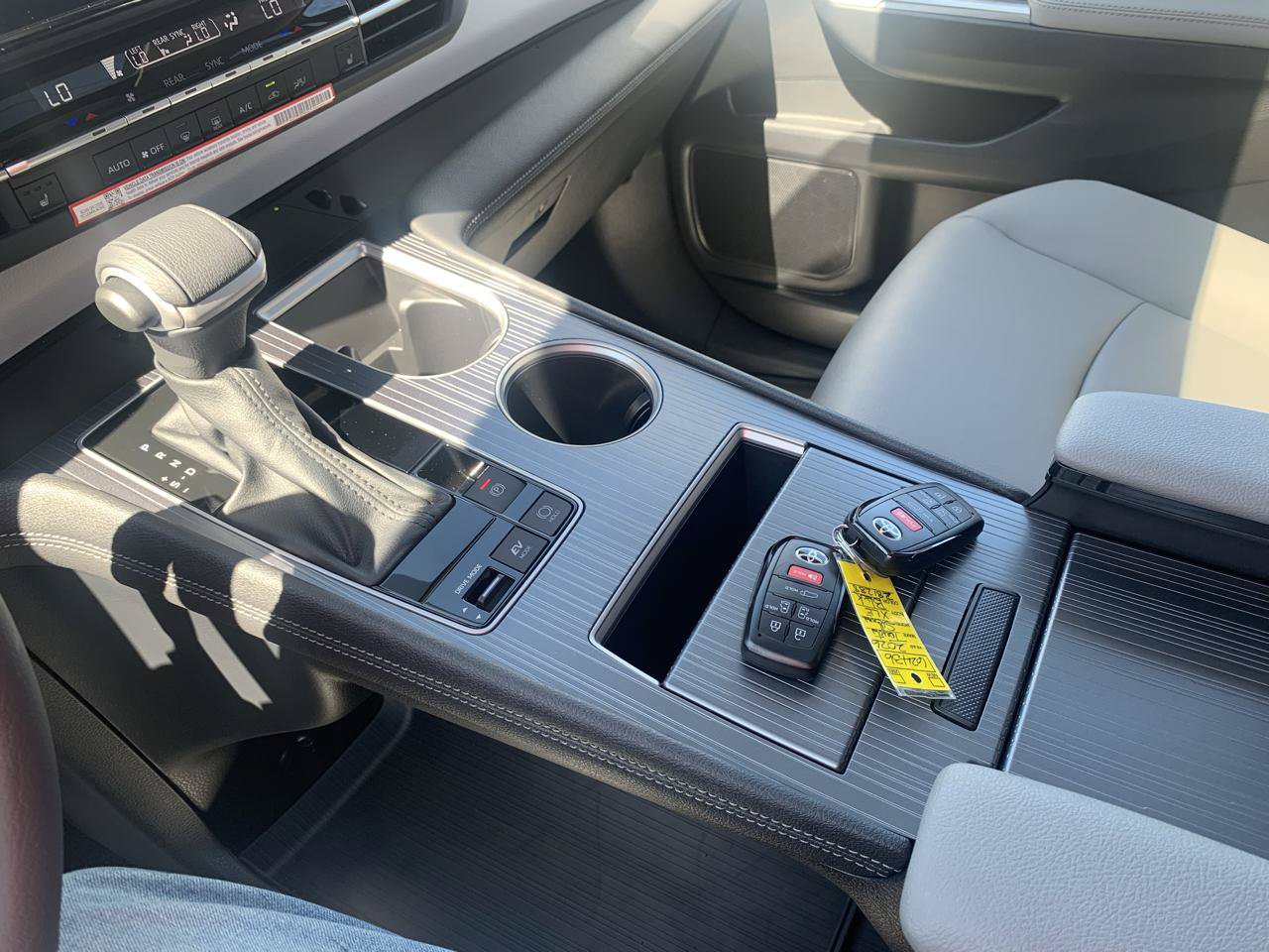 Used 2026 Toyota Sienna XLE AWD/4WD image 23