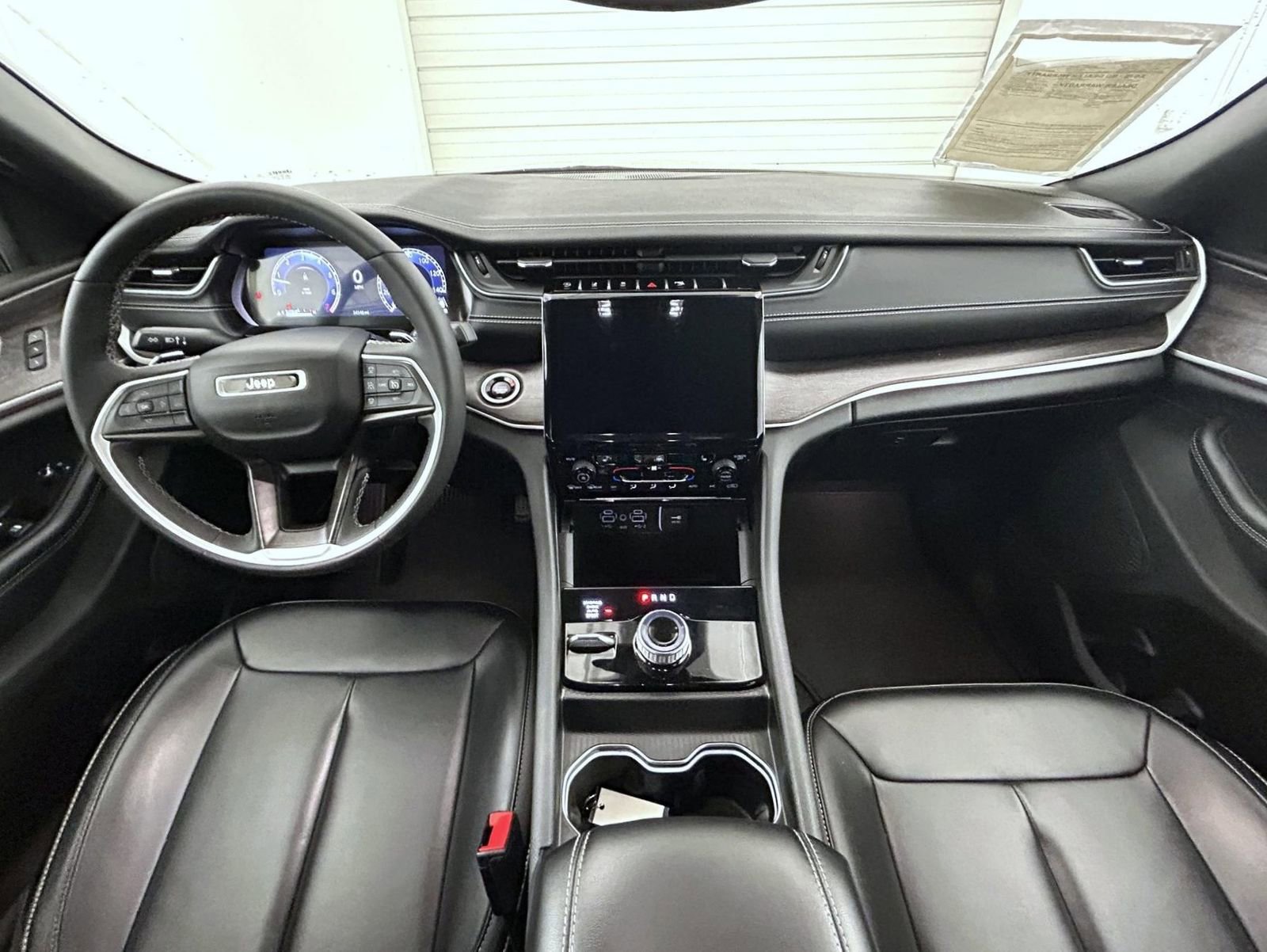Certified 2024 Jeep Grand Cherokee Limited image 13
