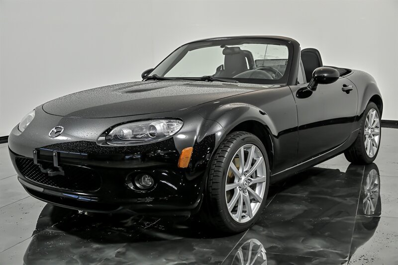 Used 2007 MAZDA MX-5 Miata Touring w/ Suspension Pkg RWD image 5