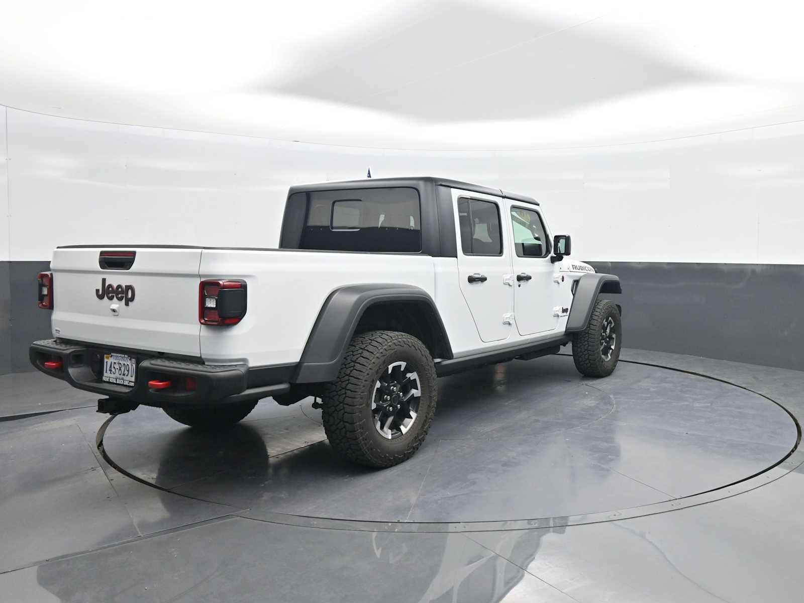 Used 2026 Jeep Gladiator Rubicon AWD/4WD image 7