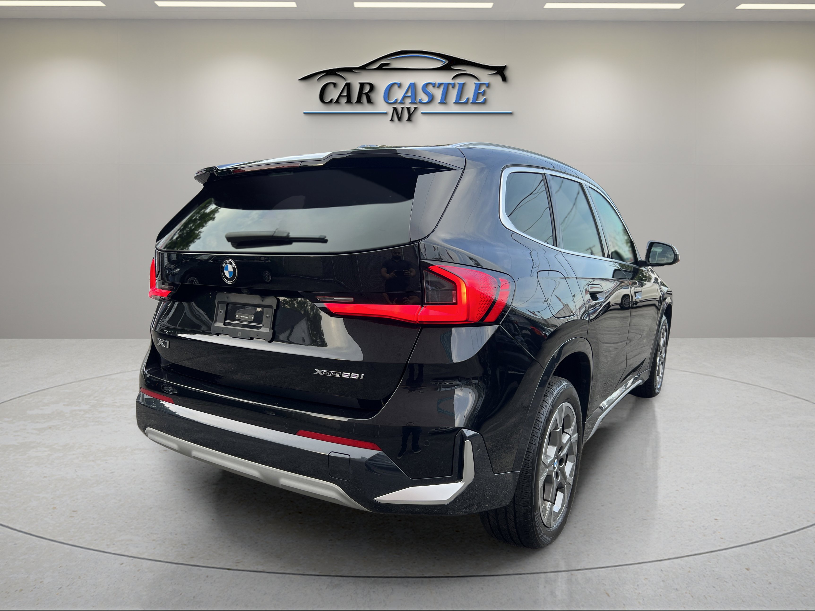 Used 2024 BMW X1 xDrive28i image 8