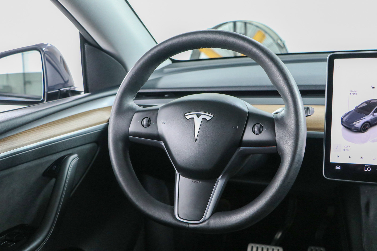 Used 2023 Tesla Model Y Performance AWD/4WD image 12