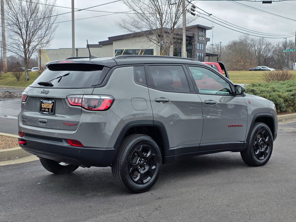 Used 2023 Jeep Compass Trailhawk w/ Trailhawk Convenience Group image 5