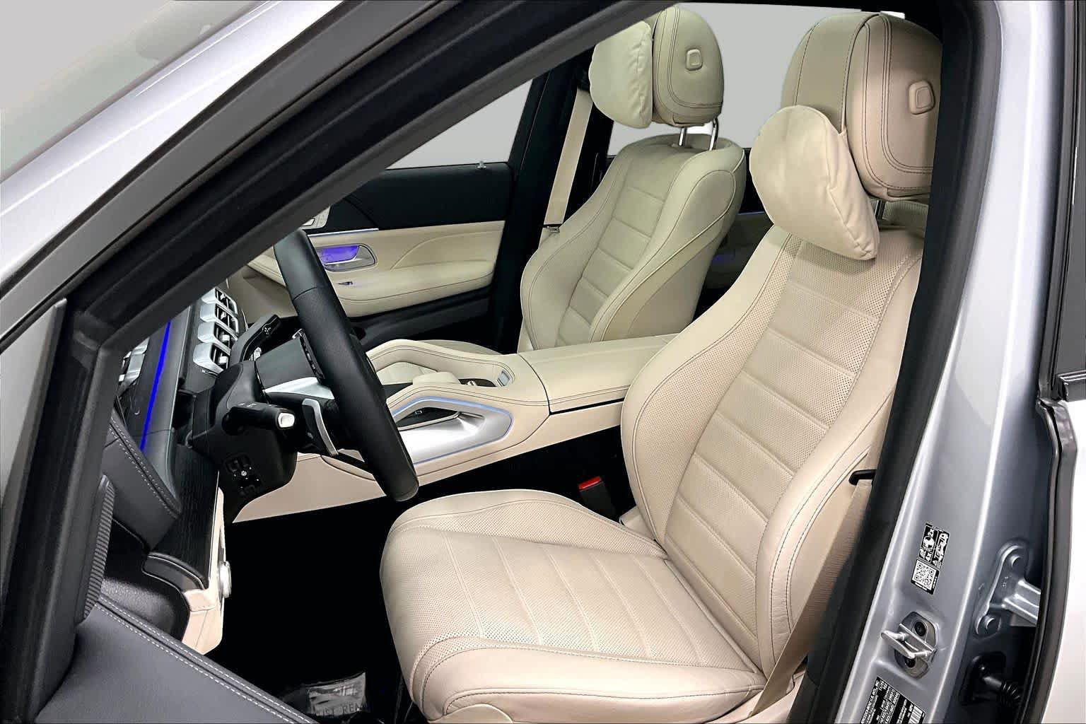 Used 2026 Mercedes-Benz GLS 580 4MATIC image 8