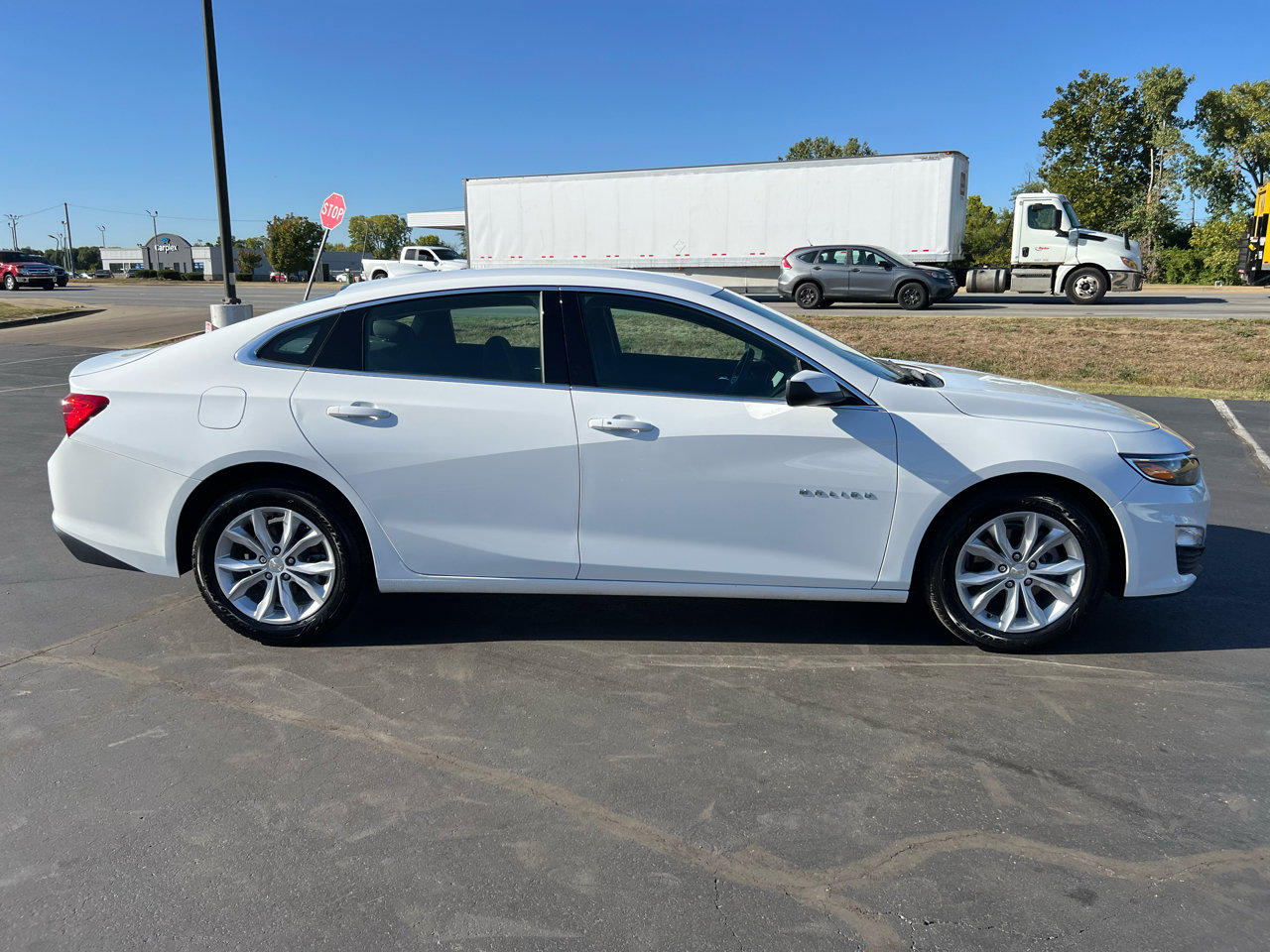 Used 2025 Chevrolet Malibu LT image 29